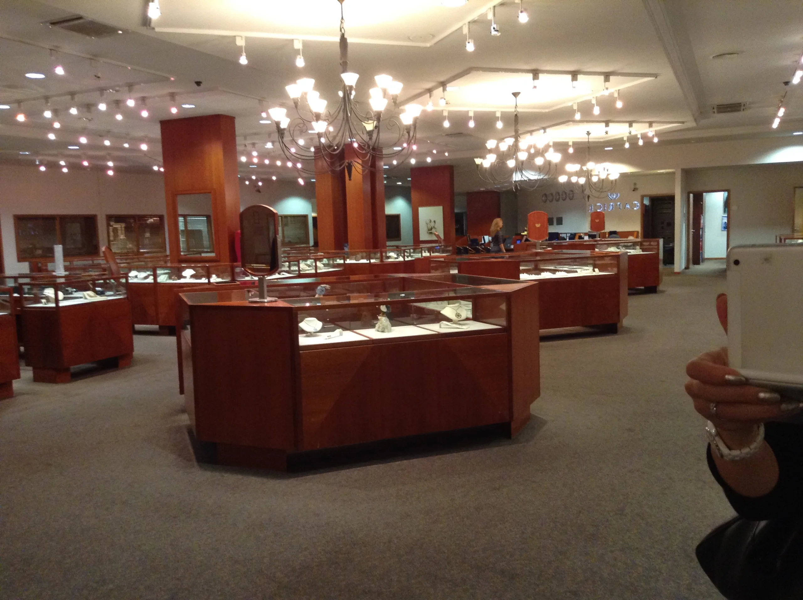 欧州で一番大きいダイヤモンドの店